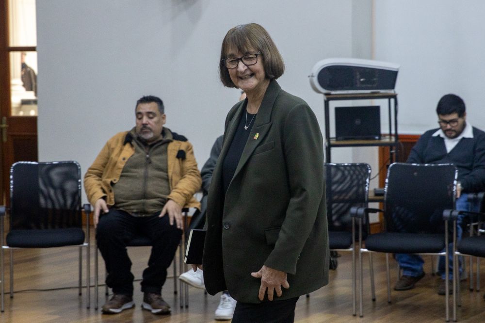 "Estamos agradecidos y admirados de toda la potencia que tiene la Universidad de Chile y de ver a quienes han concurrido", destacó la Rectora Devés.